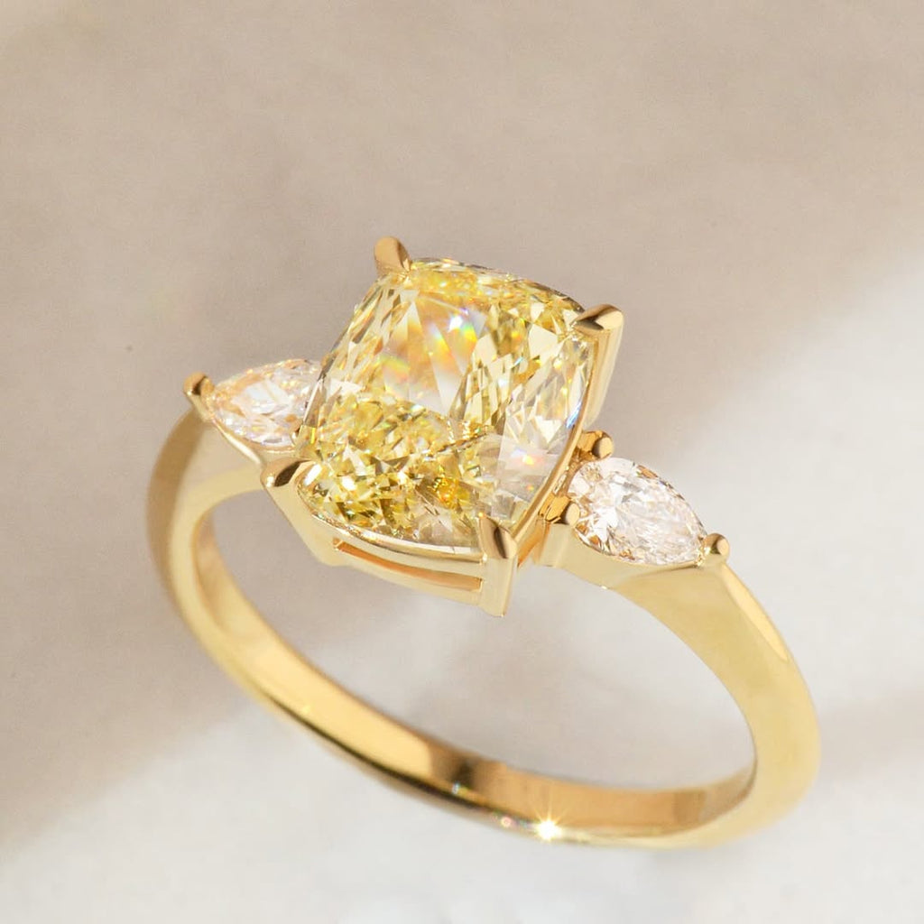 From Concept to Creation: Understanding the Difference Between Bespoke Jewellery and Custom Jewellery